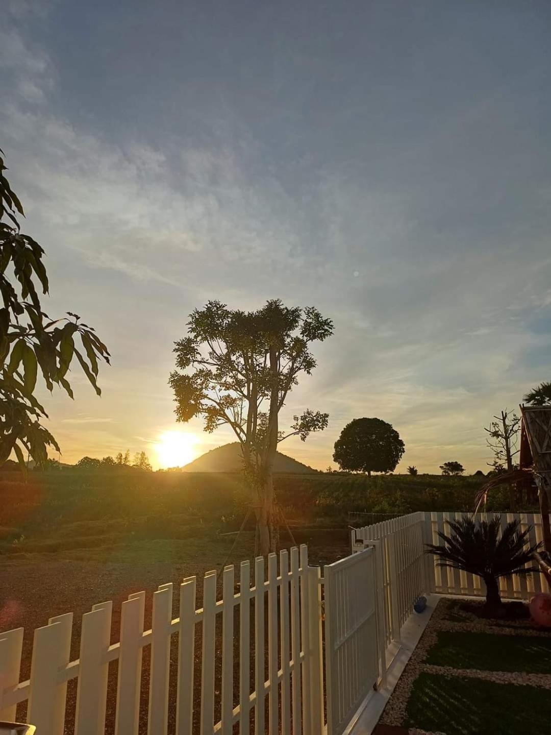 S&F Villa Sam Roi Yot Buitenkant foto